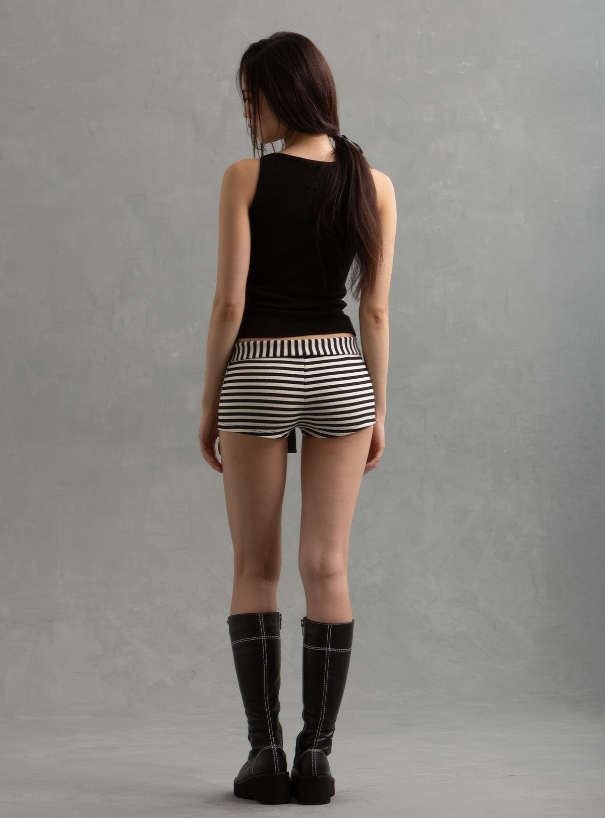 Fang Shorts - UNIF Classic