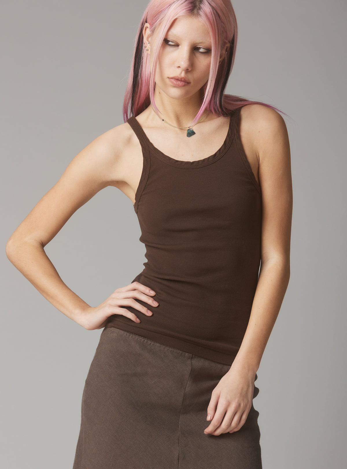 Staple Rib Tank Dark Brown - UNIF Premium