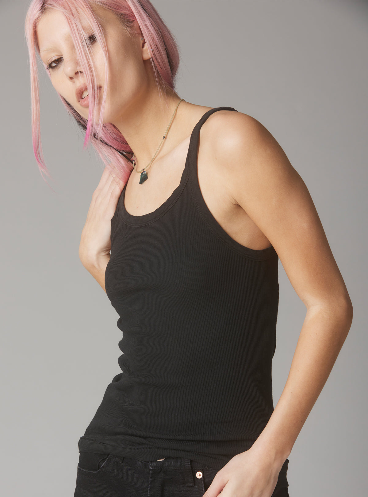 Staple Rib Tank - UNIF Smart Buy