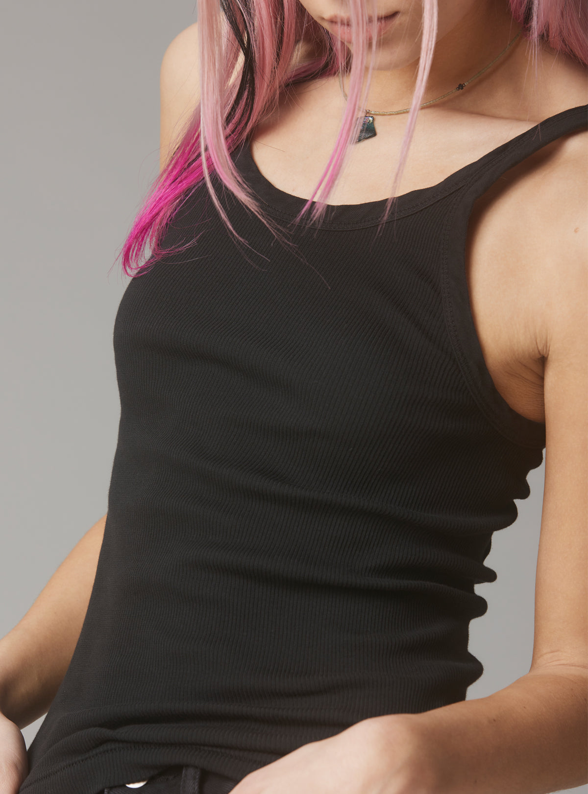 Staple Rib Tank - UNIF Smart Buy