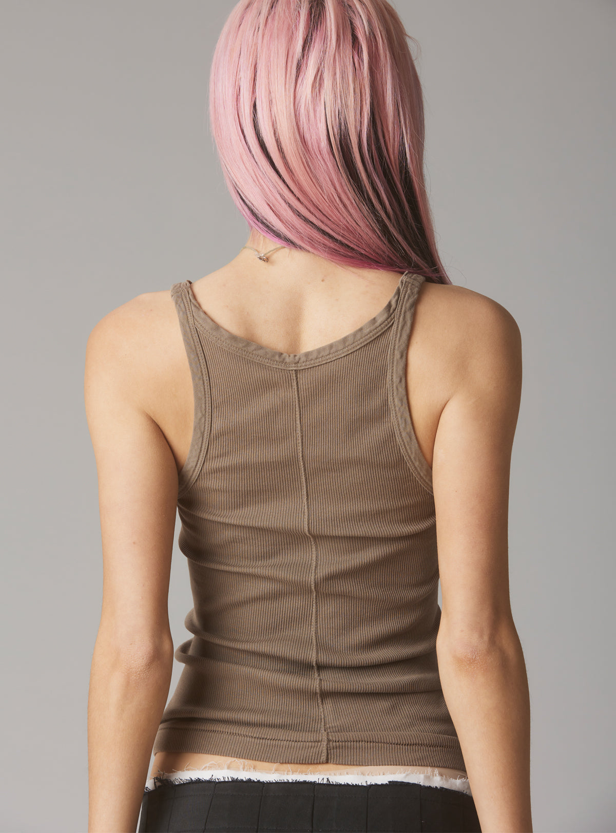 Staple Rib Tank Concrete - UNIF Signature