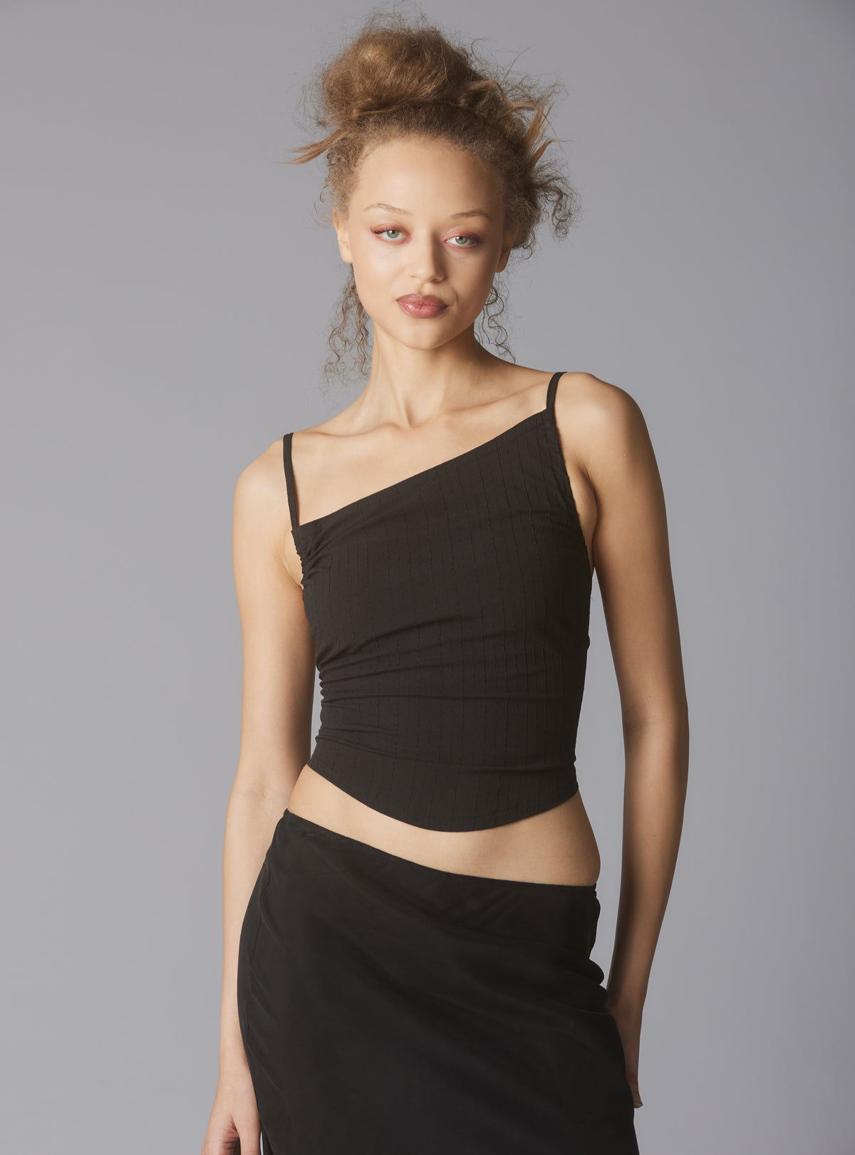 Xenox Top - UNIF Best Price