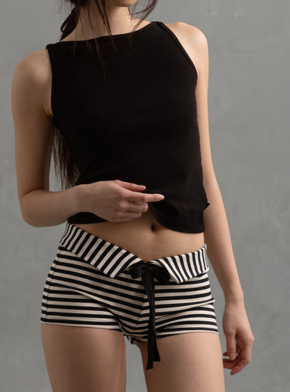 Fang Shorts - UNIF Classic