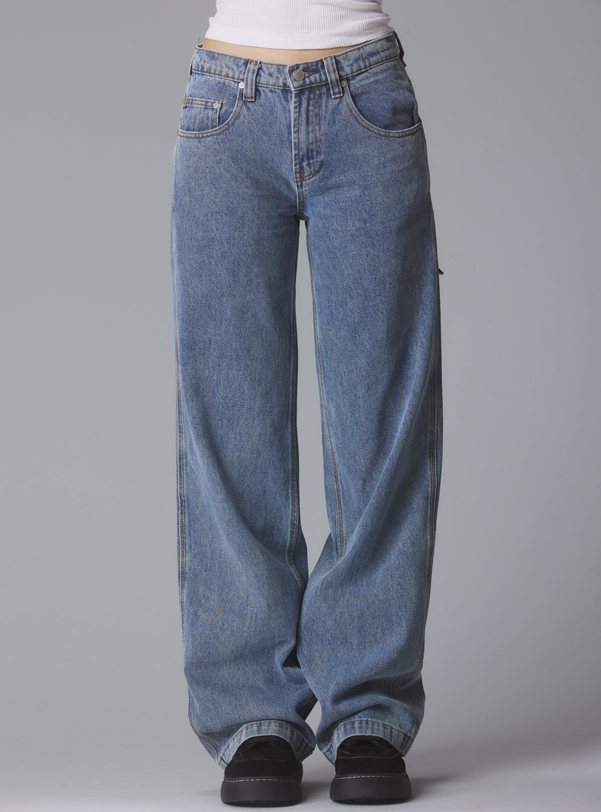 Super Relaxed Fit Jean - UNIF Essential