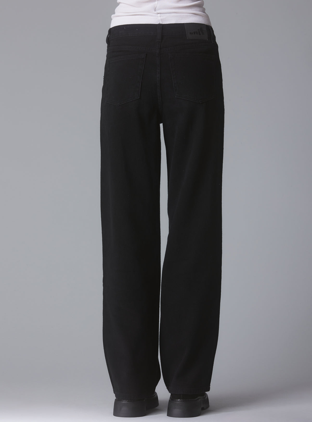 Z Jean - UNIF Best Price