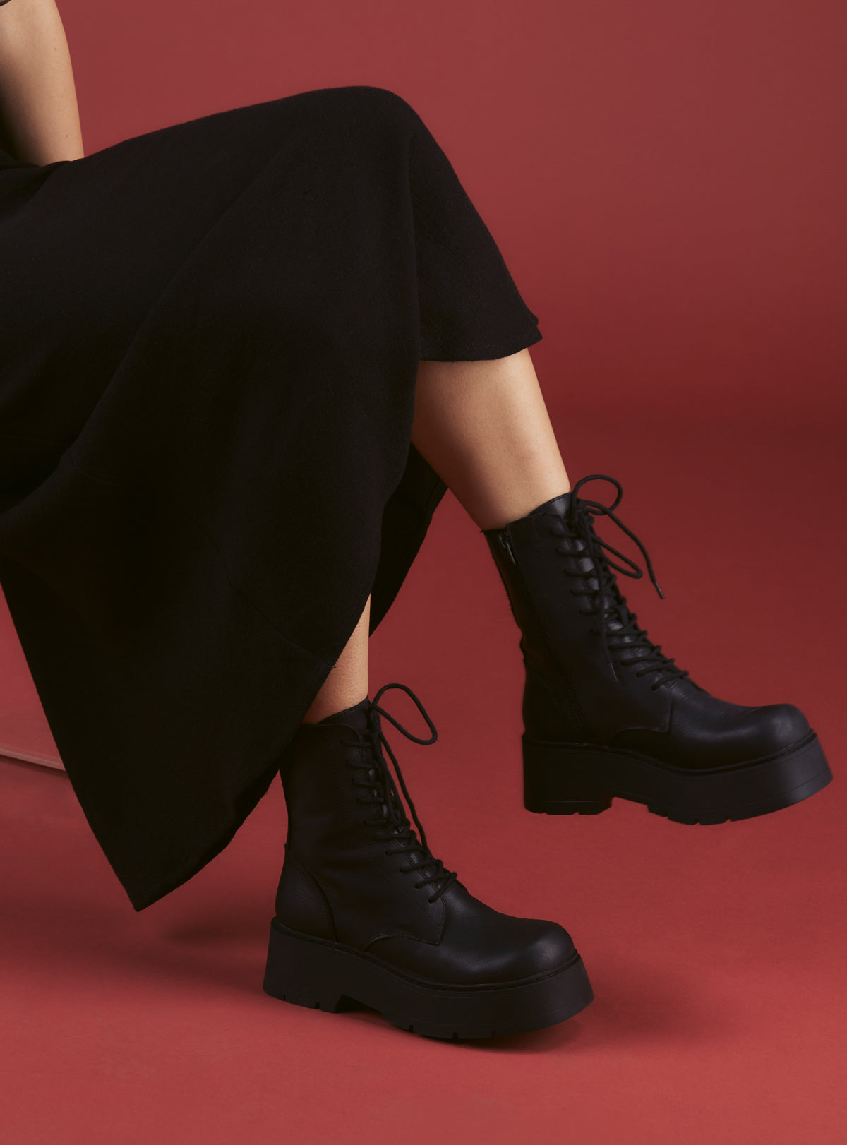 Black Platform Lace-Up Combat Boot - UNIF Quality