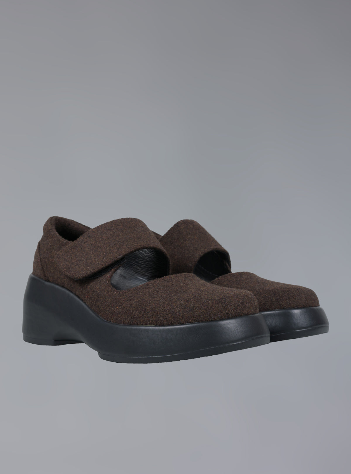 Felt Platform Sandal In Brown - UNIF Smart Buy