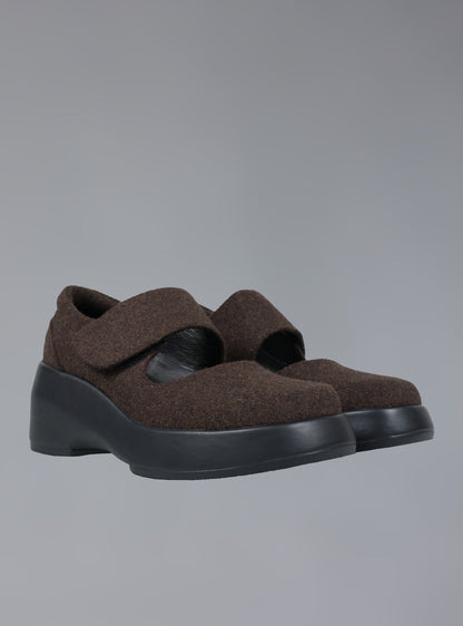 Felt Platform Sandal In Brown - UNIF Smart Buy