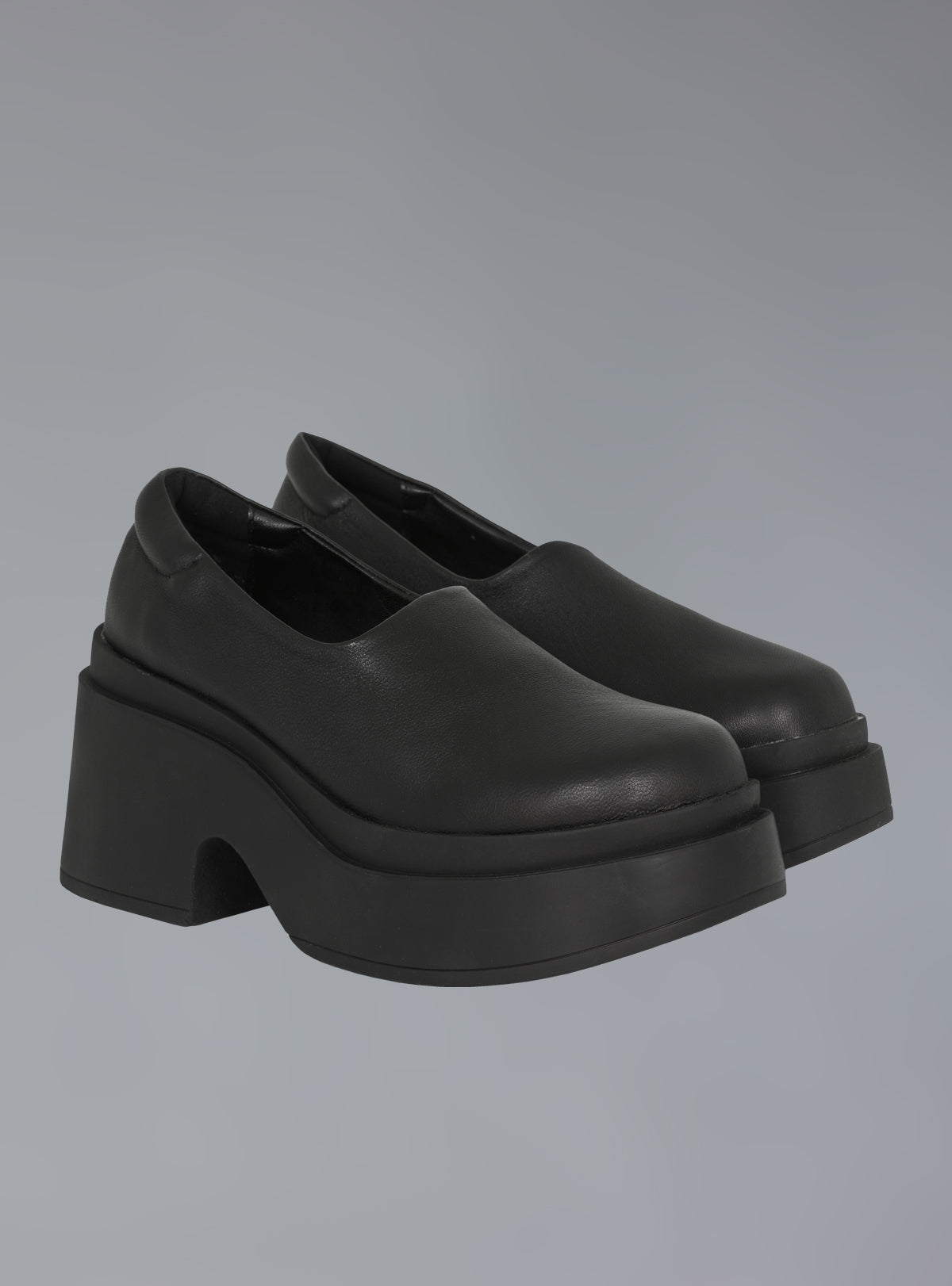 Platform Slip On Shoes in 90s Style - UNIF Great Value