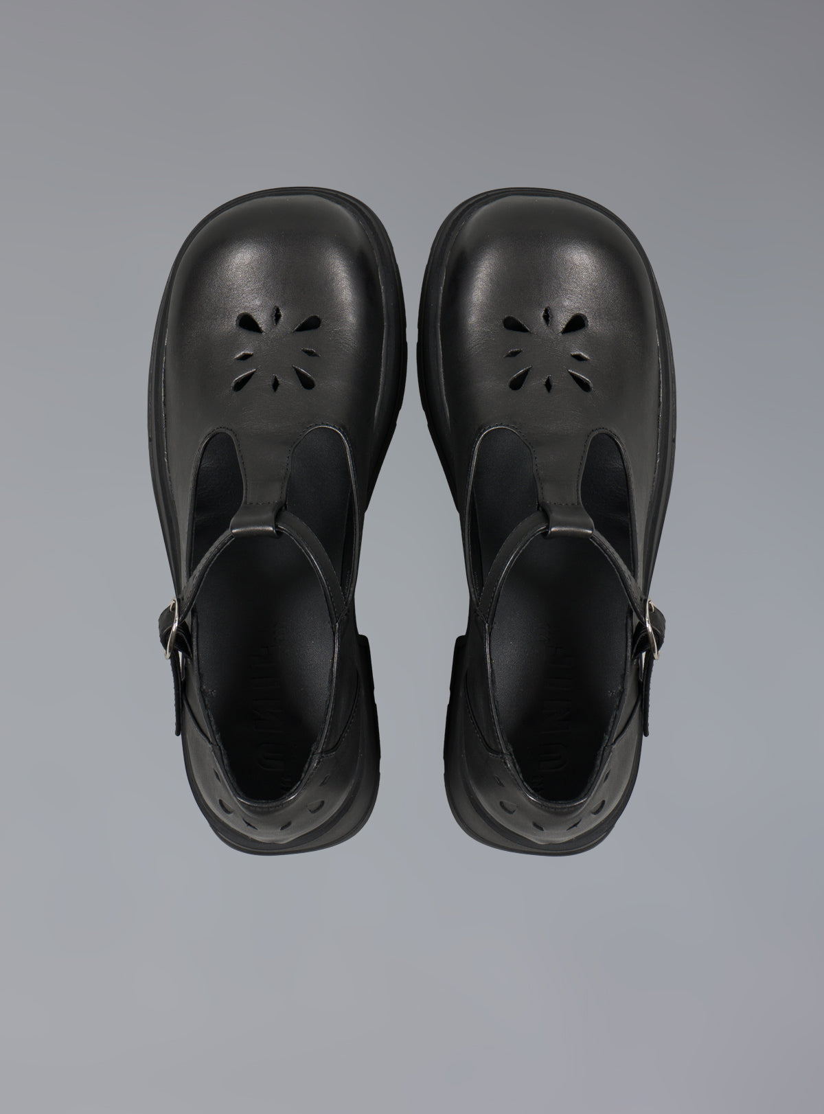 Comma Shoe - UNIF Top Pick