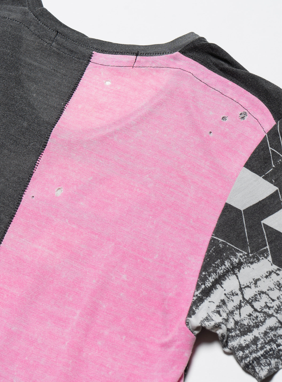 Vintage Horace 3D Cube Tee - UNIF Smart Buy