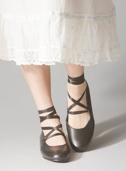 Pavlova Flats - UNIF Customer Favorite